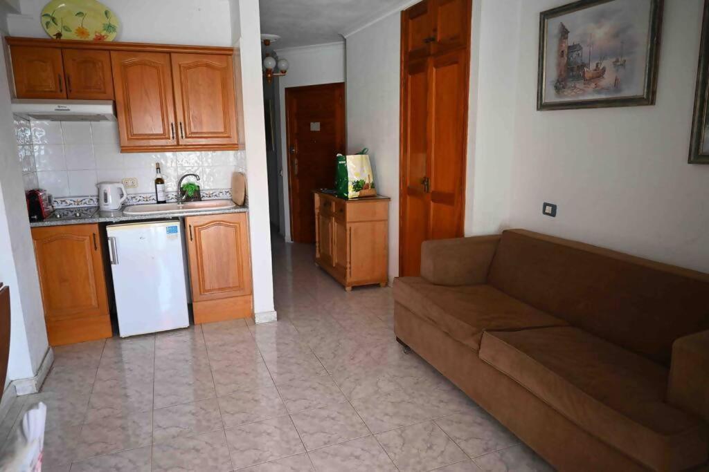 Cristianos Ocean View Apartment *